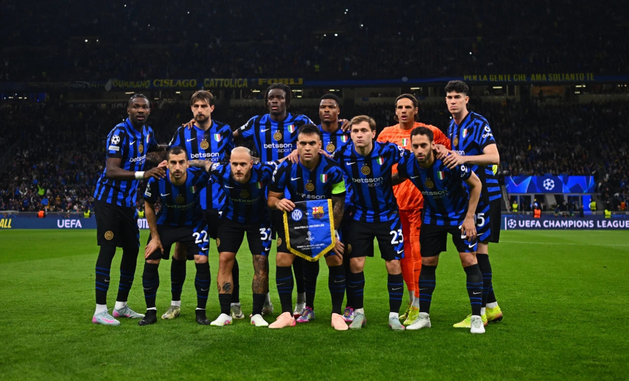 华体会app-关于巴萨险胜那不勒斯，博格巴扑点救主欧冠的信息